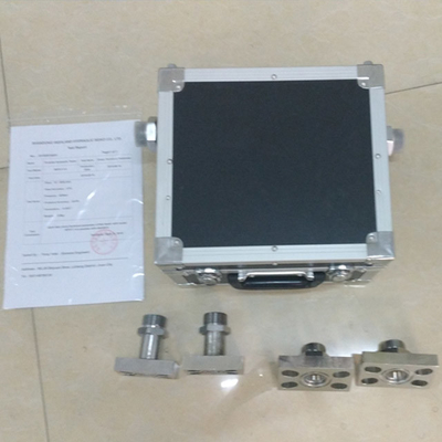 Hidrolik Sistemi Test Etmek İçin Gümüş Renkli Taşınabilir Mobil Hidrolik Akış Ölçerler